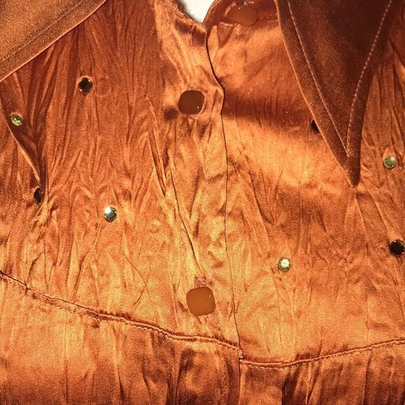 🍁Gasp Bell Sleeve Silky Top - Picture 3 of 7